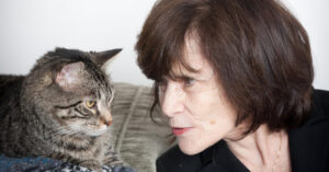 Carole Wilbourn, Who Put Cats On The Couch, Dies At